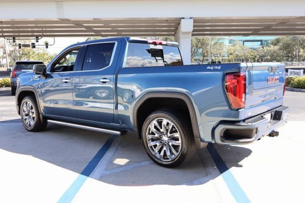 Used 2025 GMC Sierra 1500 Denali 4WD Crew Cab 147 Denali