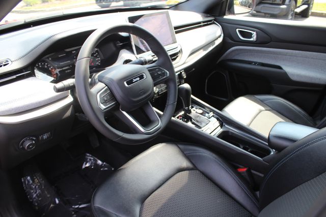 Used 2024 Jeep Compass Latitude SUV