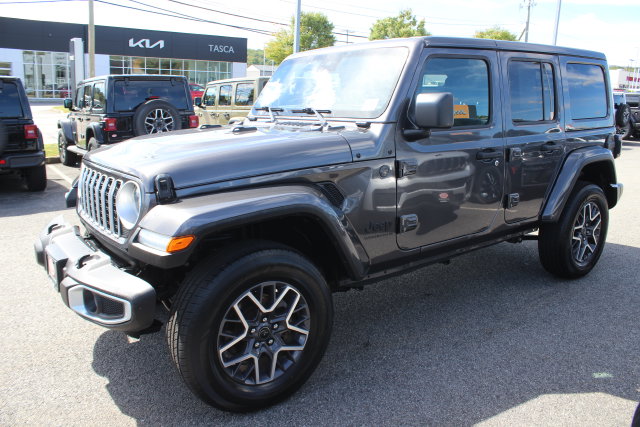 Used 2025 Jeep Wrangler Sahara SUV
