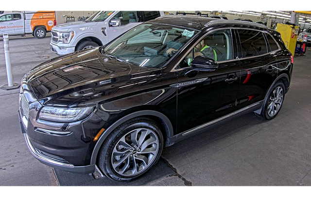 2022 Lincoln Nautilus SUV 