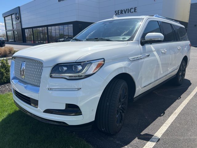 2023 Lincoln Navigator L SUV 
