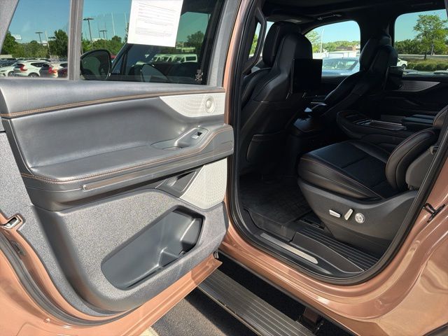 2025 Lincoln Navigator Black Label L - Photo 15