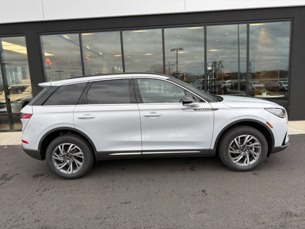 New 2026 Lincoln Corsair Premiere SUV