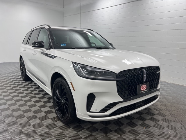 2025 Lincoln Aviator Reserve's photo