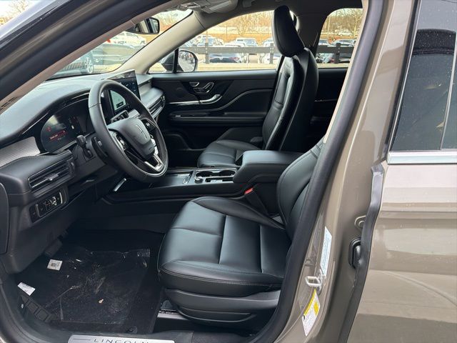 2026 Lincoln Corsair Premiere - Photo 8