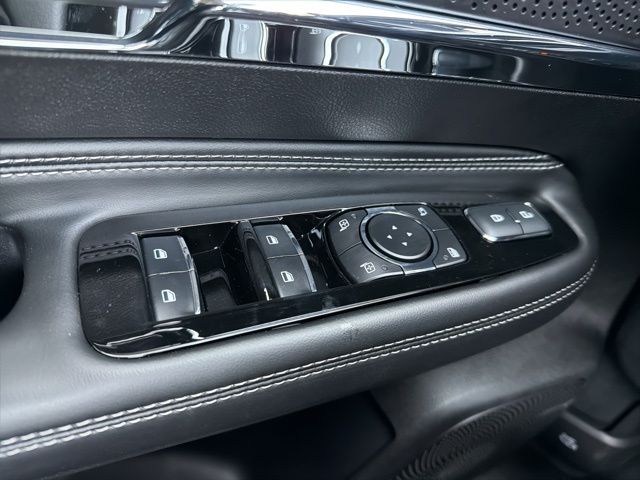 2026 Lincoln Corsair Premiere - Photo 17