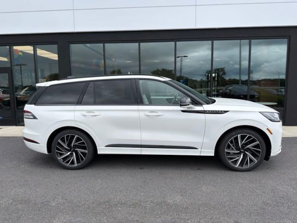 New 2026 Lincoln Aviator Black Label SUV