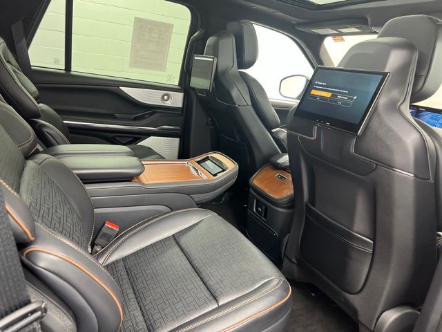 2025 Lincoln Navigator Black Label - Photo 29