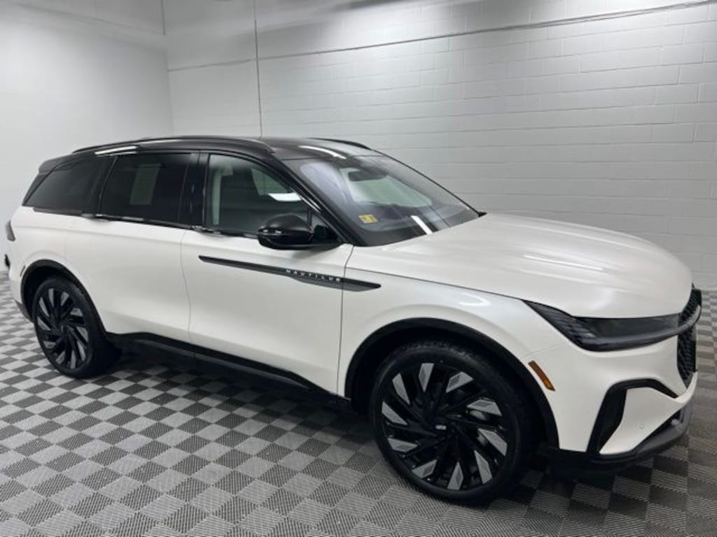 New 2026 Lincoln Nautilus Reserve SUV