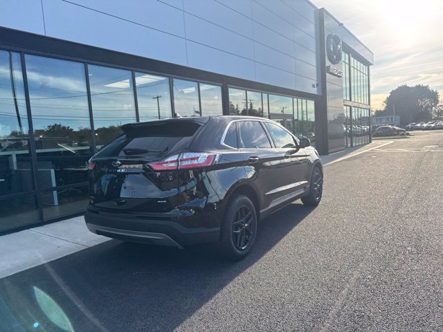 Used 2024 Ford Edge SEL SUV