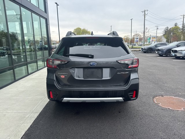 Used 2021 Subaru Outback Limited SUV