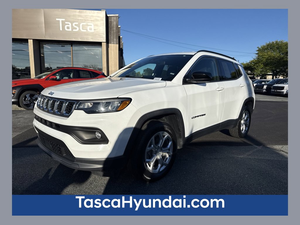 Used 2024 Jeep Compass Latitude SUV