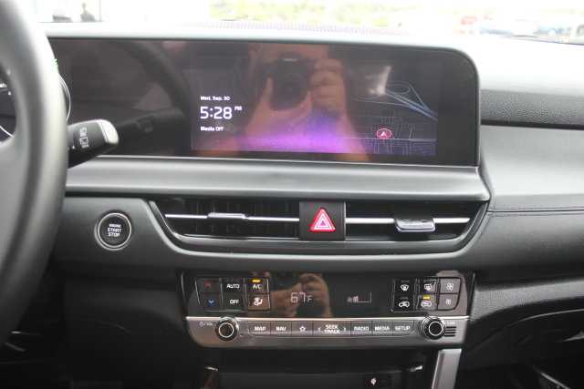 Used 2024 Kia Seltos EX SUV