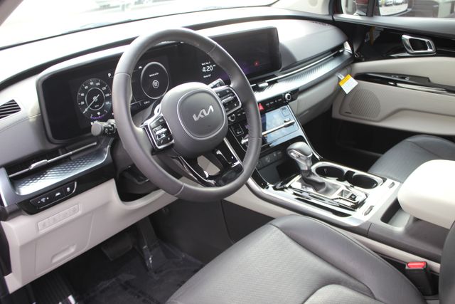 Used 2024 Kia Carnival SX Prestige MPV