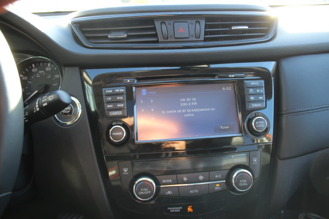 Used 2017 Nissan Rogue SL SUV