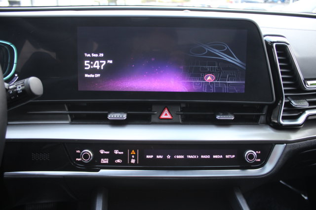 Used 2024 Kia Sportage Hybrid EX SUV