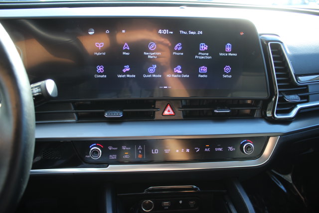 Used 2023 Kia Sportage Hybrid EX SUV