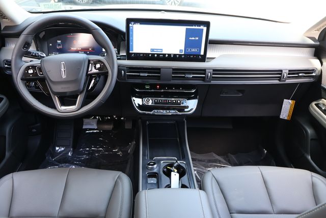 2026 Lincoln Corsair Premiere - Photo 15
