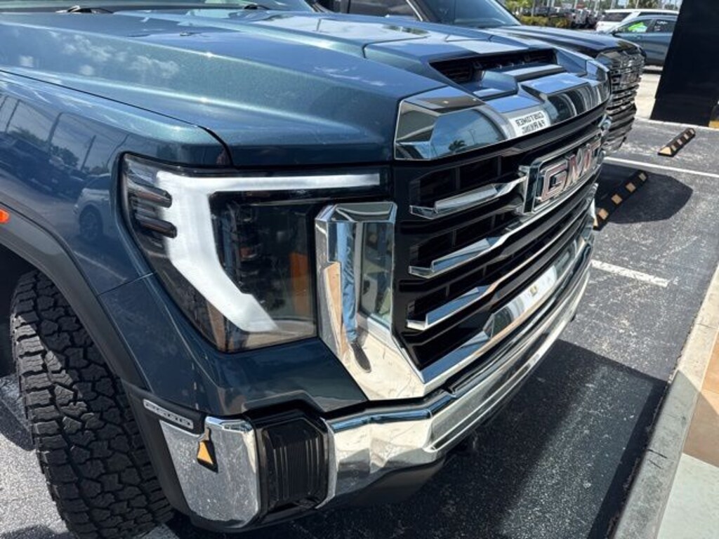 Used 2024 GMC Sierra 2500HD SLE Truck