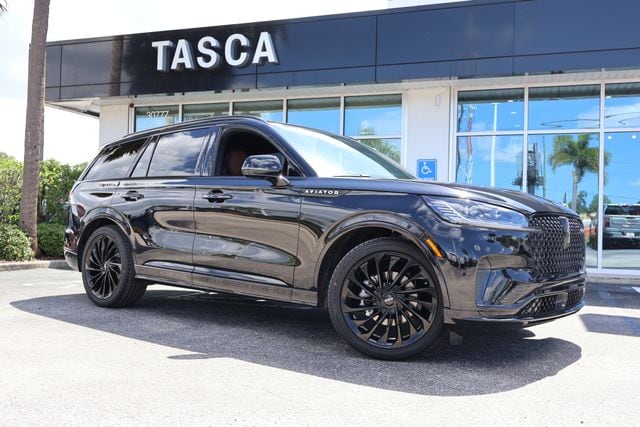 2026 Lincoln Aviator Reserve AWD's photo