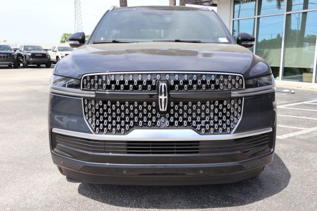 New 2026 Lincoln Navigator L Reserve SUV