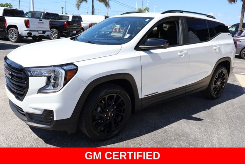 Used 2024 GMC Terrain SLE SUV