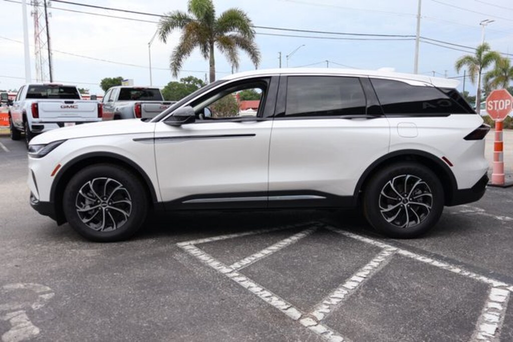 New 2026 Lincoln Nautilus Premiere SUV