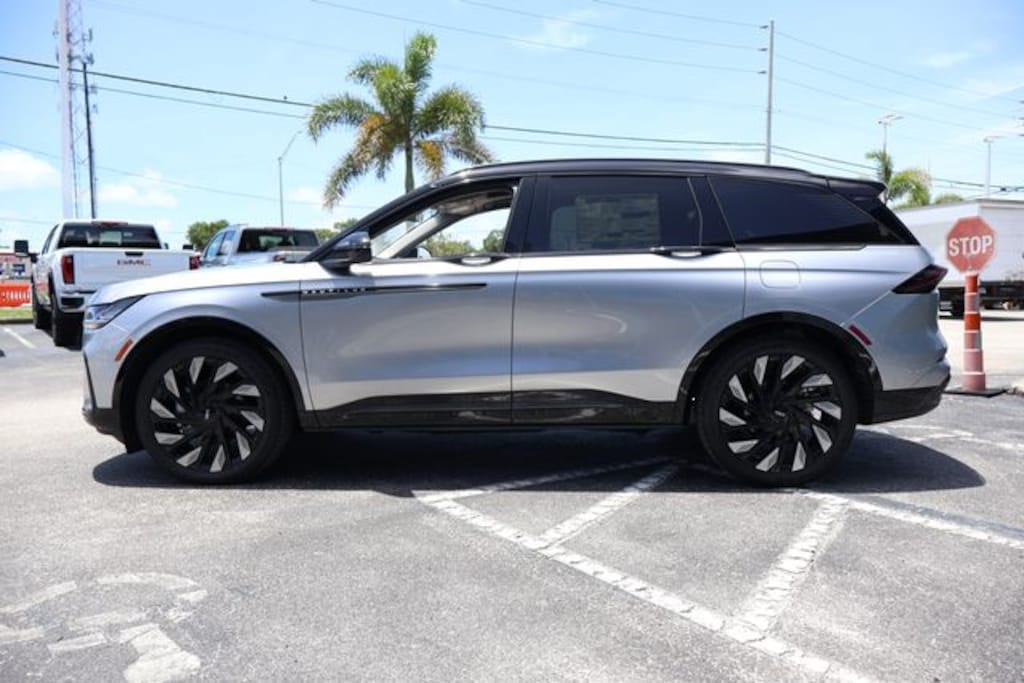 New 2026 Lincoln Nautilus Reserve SUV