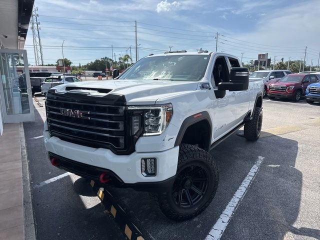 2022 GMC Sierra 4WD Crew Cab Standard Box AT4's photo
