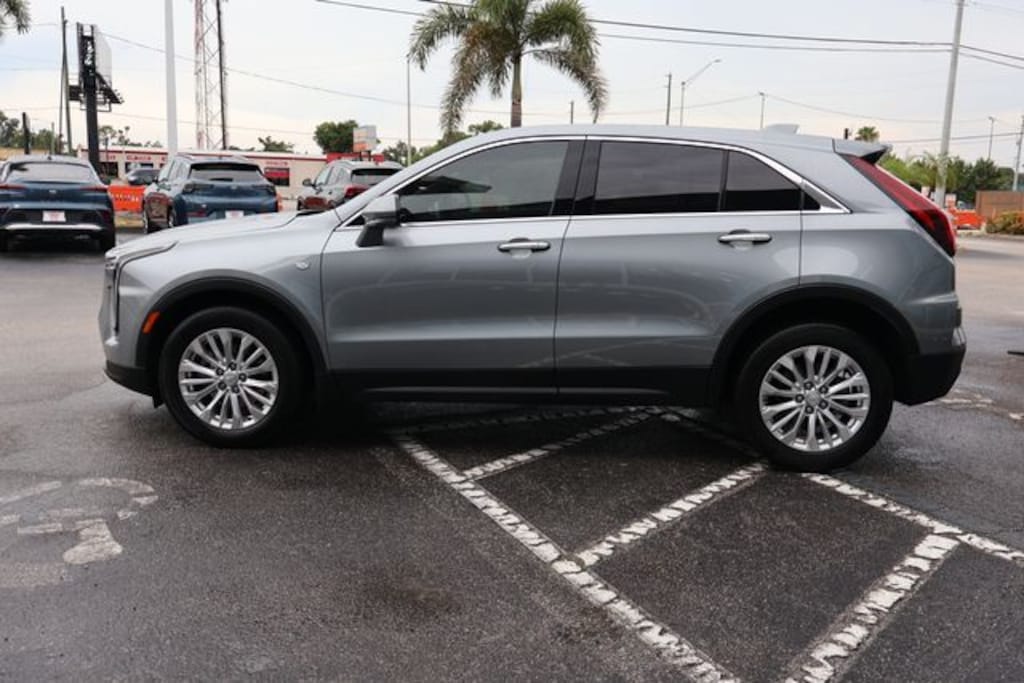 Used 2024 Cadillac XT4 Luxury SUV