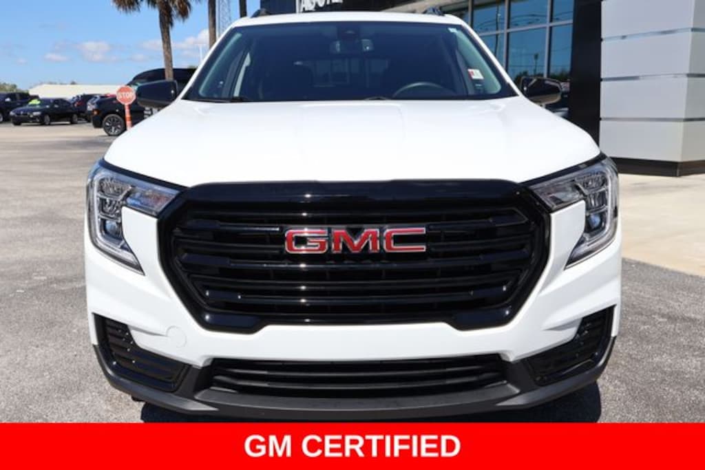 Used 2024 GMC Terrain SLE SUV