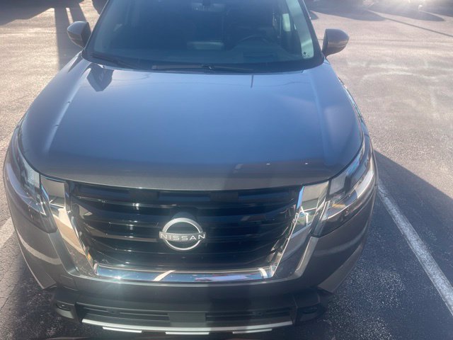 Used 2024 Nissan Pathfinder Platinum SUV