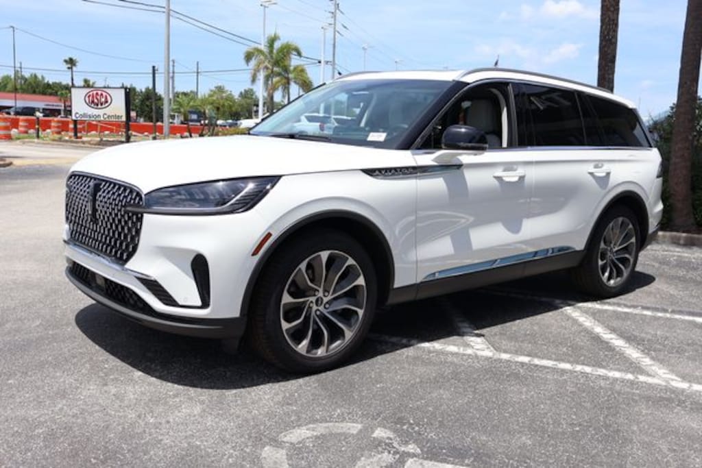 New 2025 Lincoln Aviator Premiere SUV
