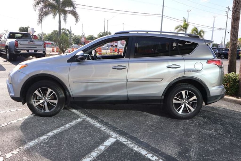 Used 2018 Toyota RAV4 XLE SUV