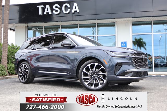 2024 Lincoln Nautilus Black Label AWD's photo