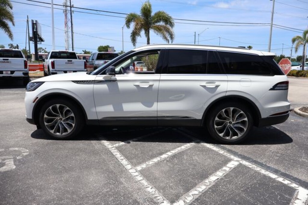 New 2025 Lincoln Aviator Premiere SUV