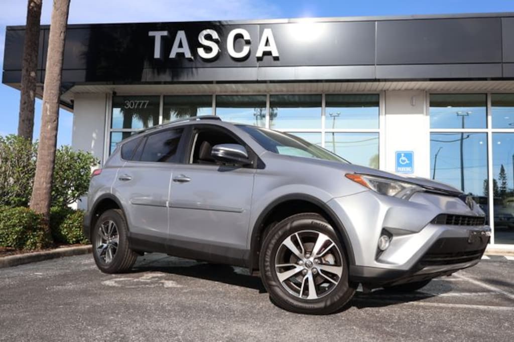 Used 2018 Toyota RAV4 XLE SUV