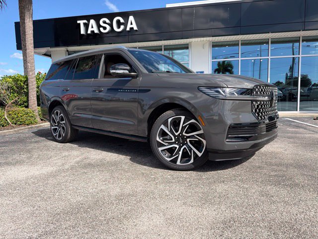 2027 Lincoln Navigator