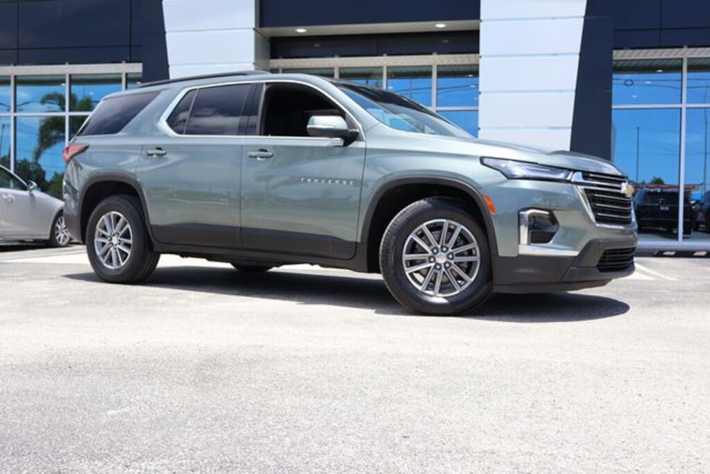 Used 2022 Chevrolet Traverse LT SUV