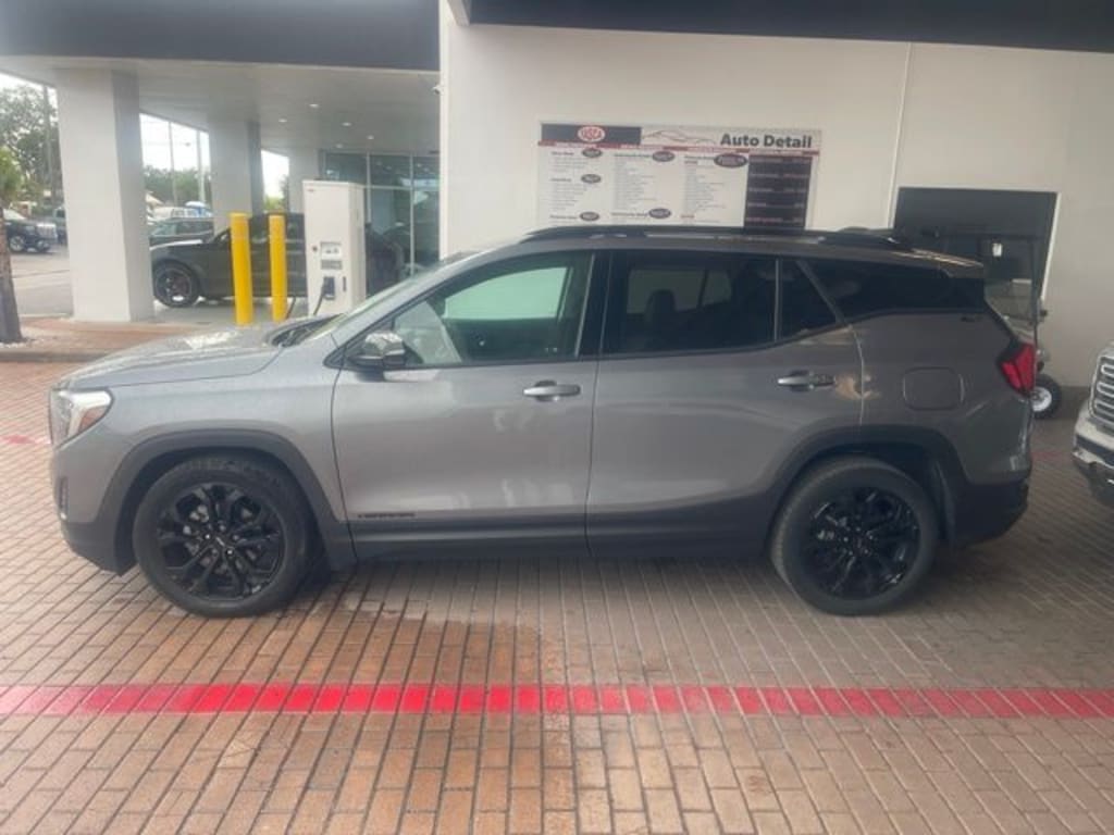 Used 2021 GMC Terrain SLT SUV