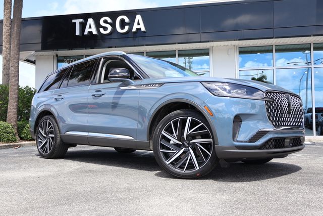 2026 Lincoln Aviator Reserve AWD's photo