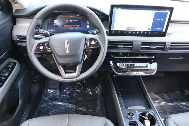 2026 Lincoln Corsair Premiere - Photo 16