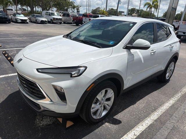 2024 Buick Encore GX Preferred's photo