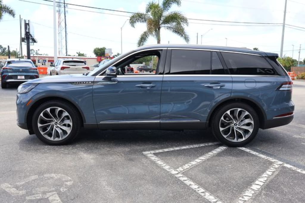 New 2026 Lincoln Aviator Reserve SUV