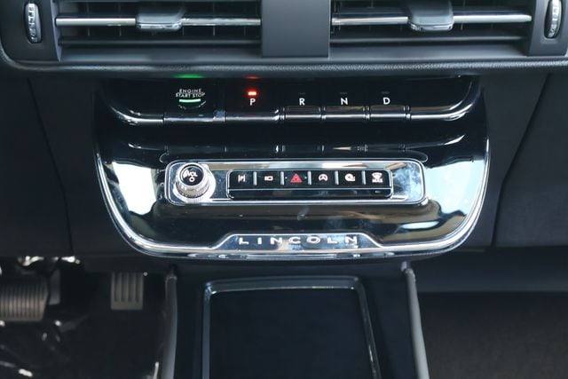 2026 Lincoln Corsair Premiere - Photo 18
