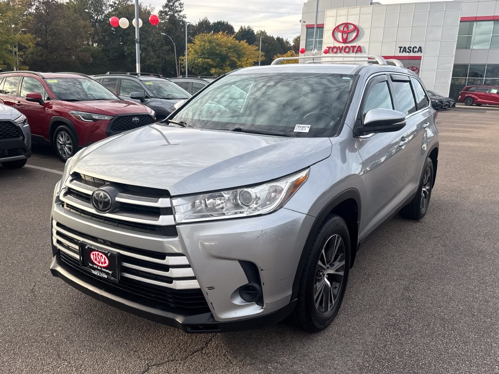 Used 2019 Toyota Highlander LE V6 SUV