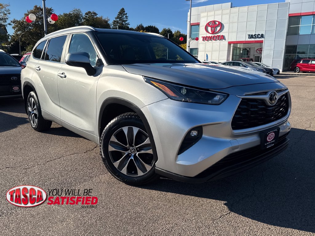 Used 2024 Toyota Highlander XLE SUV