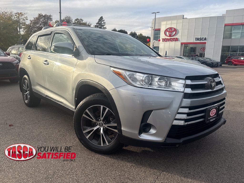 Used 2019 Toyota Highlander LE V6 SUV
