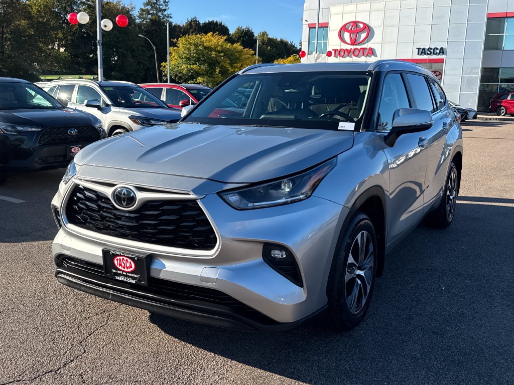 Used 2024 Toyota Highlander XLE SUV