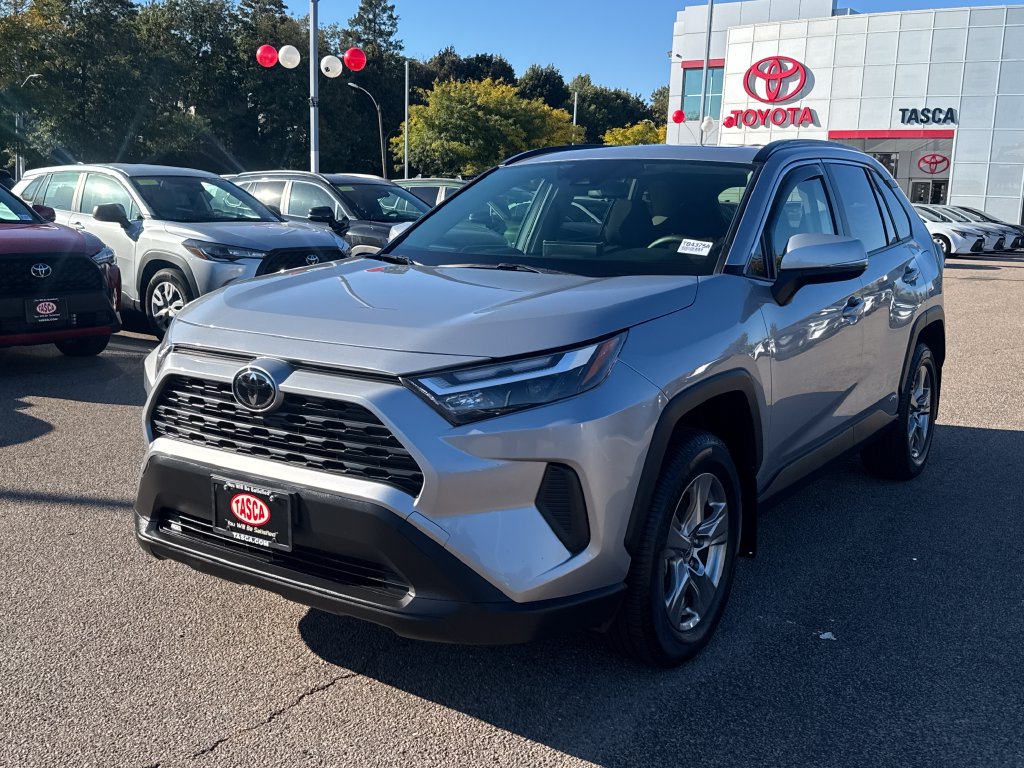 Used 2025 Toyota RAV4 Hybrid XLE SUV